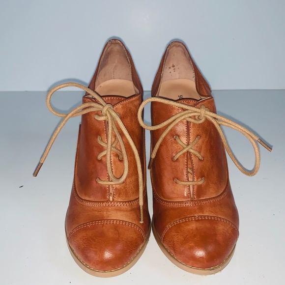 Sole Society Shoes - Sole Society Sabine Oxford size 7B brown lace up